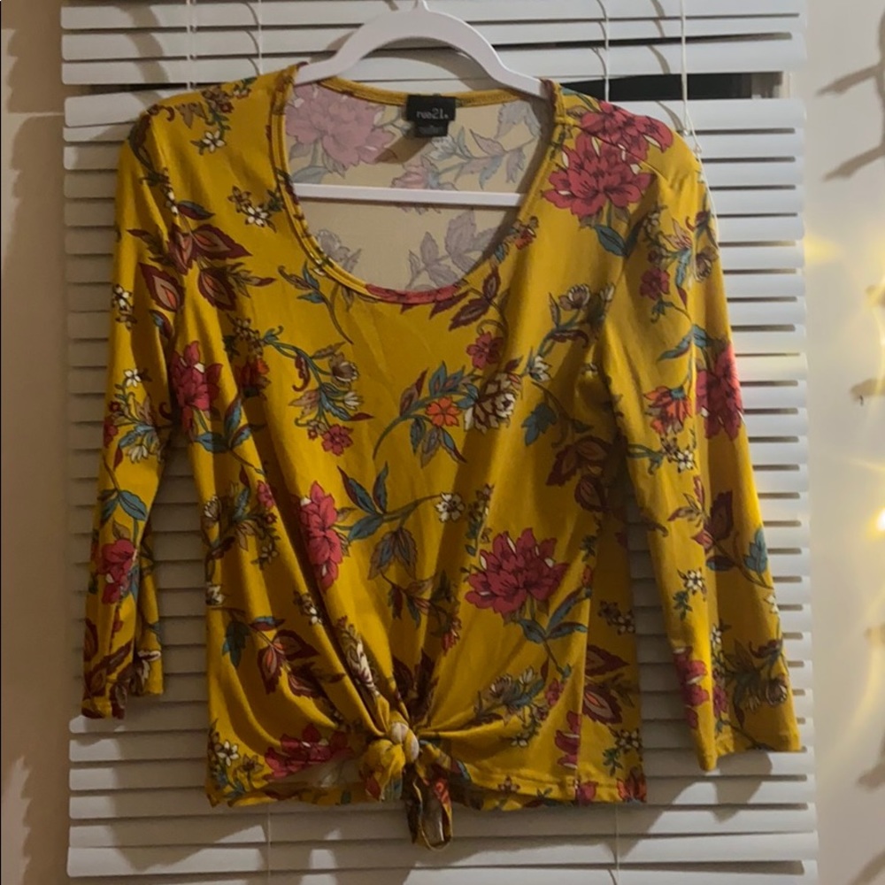 Rue 21 l, yellow floral shirt